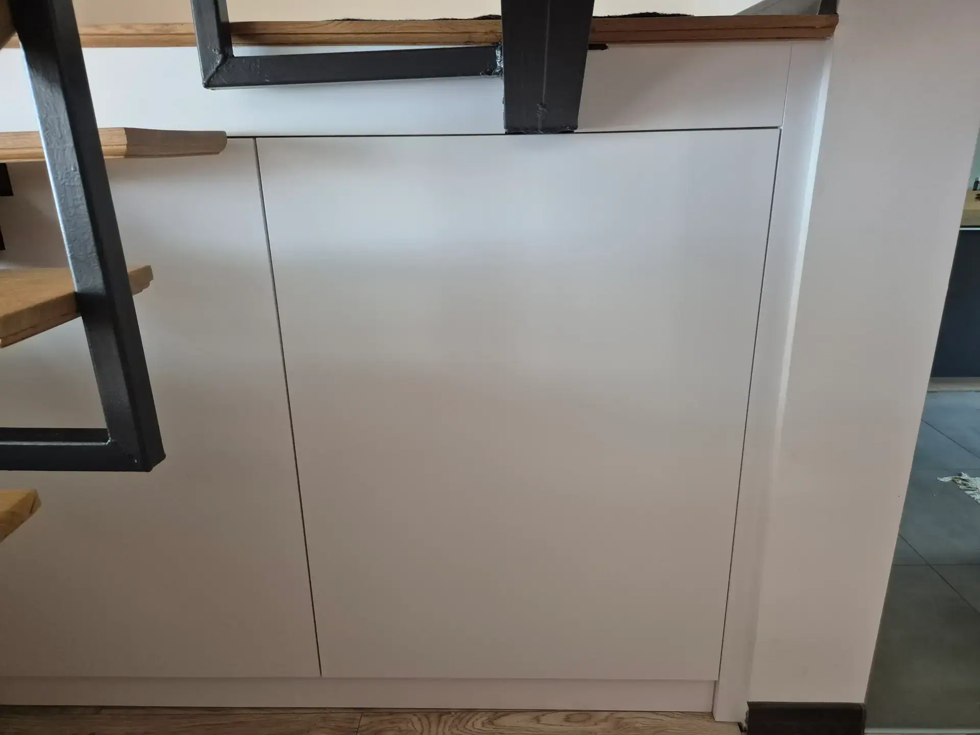 Zabudowa pod schodami – zdjęcie 6
